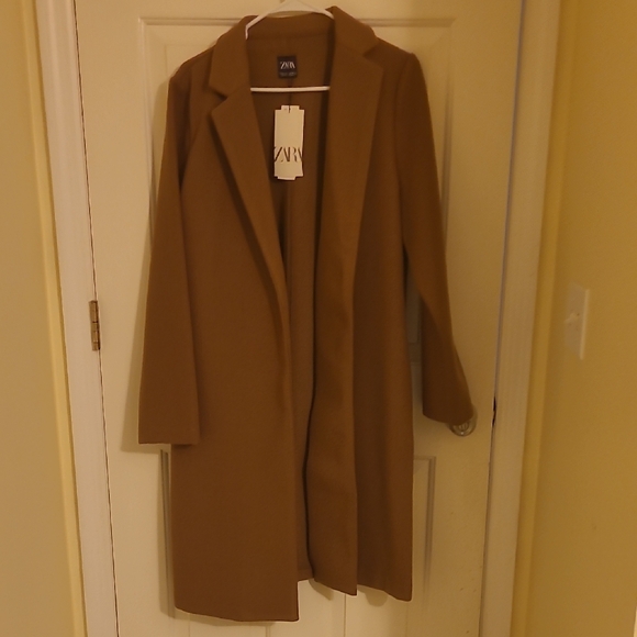 Zara Jackets & Blazers - NWT Zara Tan Coat